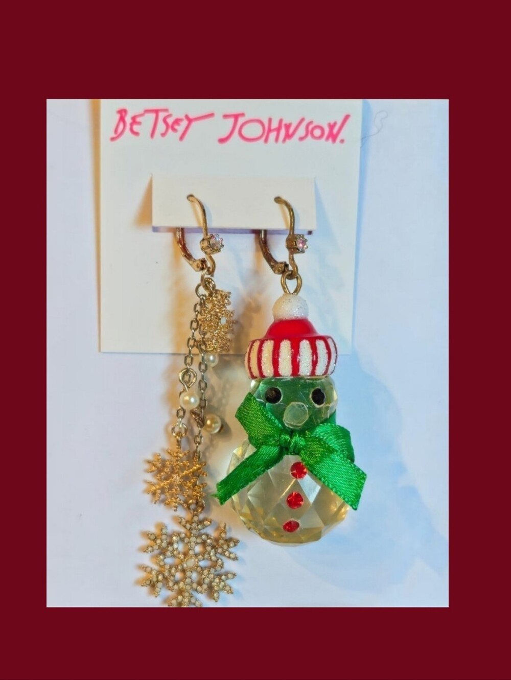❄️☃️Betsey Christmas Winter Snowflake & Snowman Mismatched Dangle Earrings